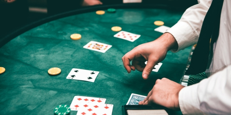 555 win trò chơi nổ hũ là gì
